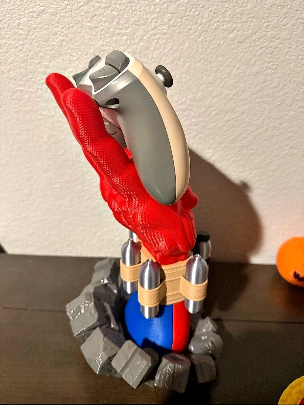 Spider-Man universal game controller stand - Picture 7 of 7